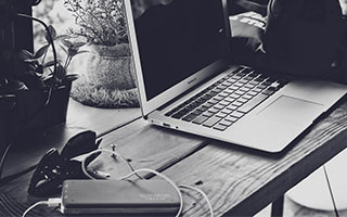 开云体育官方网站-新季转会市场火热，各队补强阵容，2021夏季转会市场最新动态