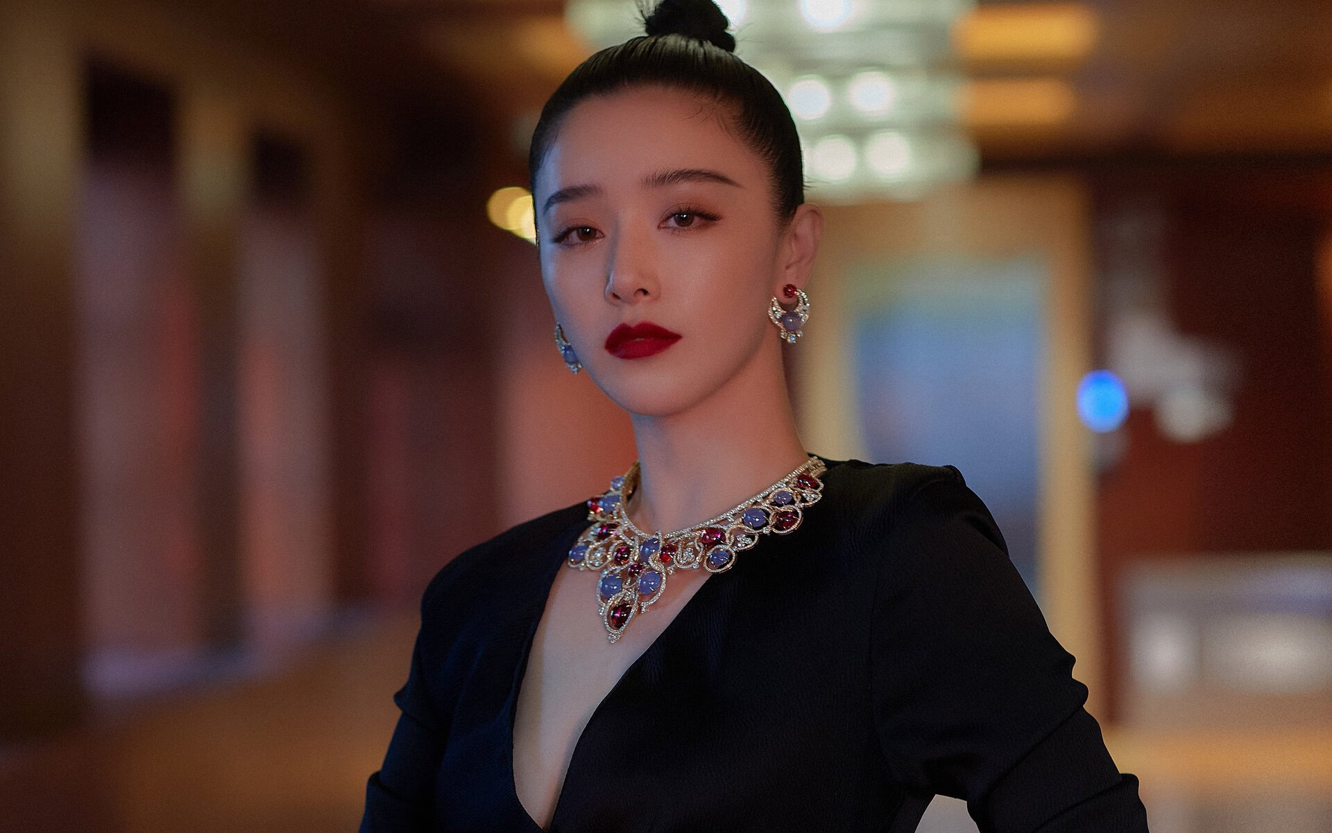 开云综合服务-哥伦比亚队在巴黎奥运会比赛中多次通过中路渗透得分，哥伦比亚 奥运